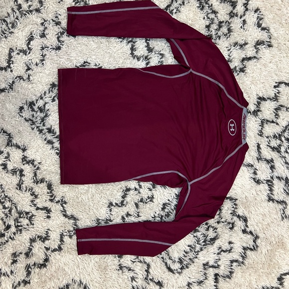 Under Armour Maroon Long Sleeve Spandex Compression Heat Gear Shirt Large - Picture 7 of 8